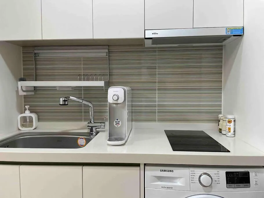 The Share Myeongdong High-Rise Floor & Free Gym #Subway Station 3Min #Myeongdong 10Min Apartment Seoul