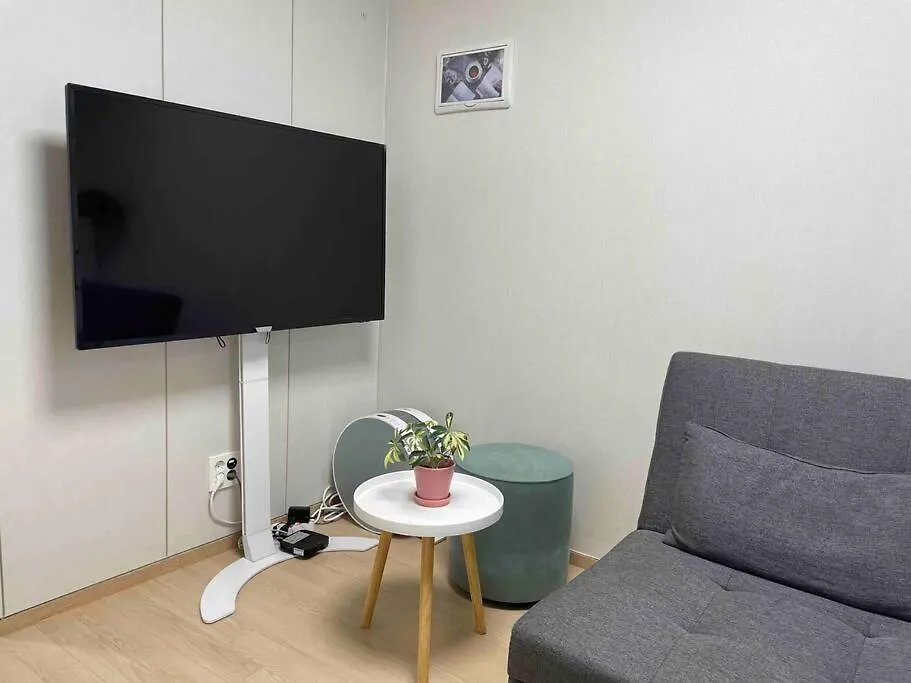 Apartamento The Share Myeongdong High-Rise Floor & Free Gym #Subway Station 3Min #Myeongdong 10Min Seúl